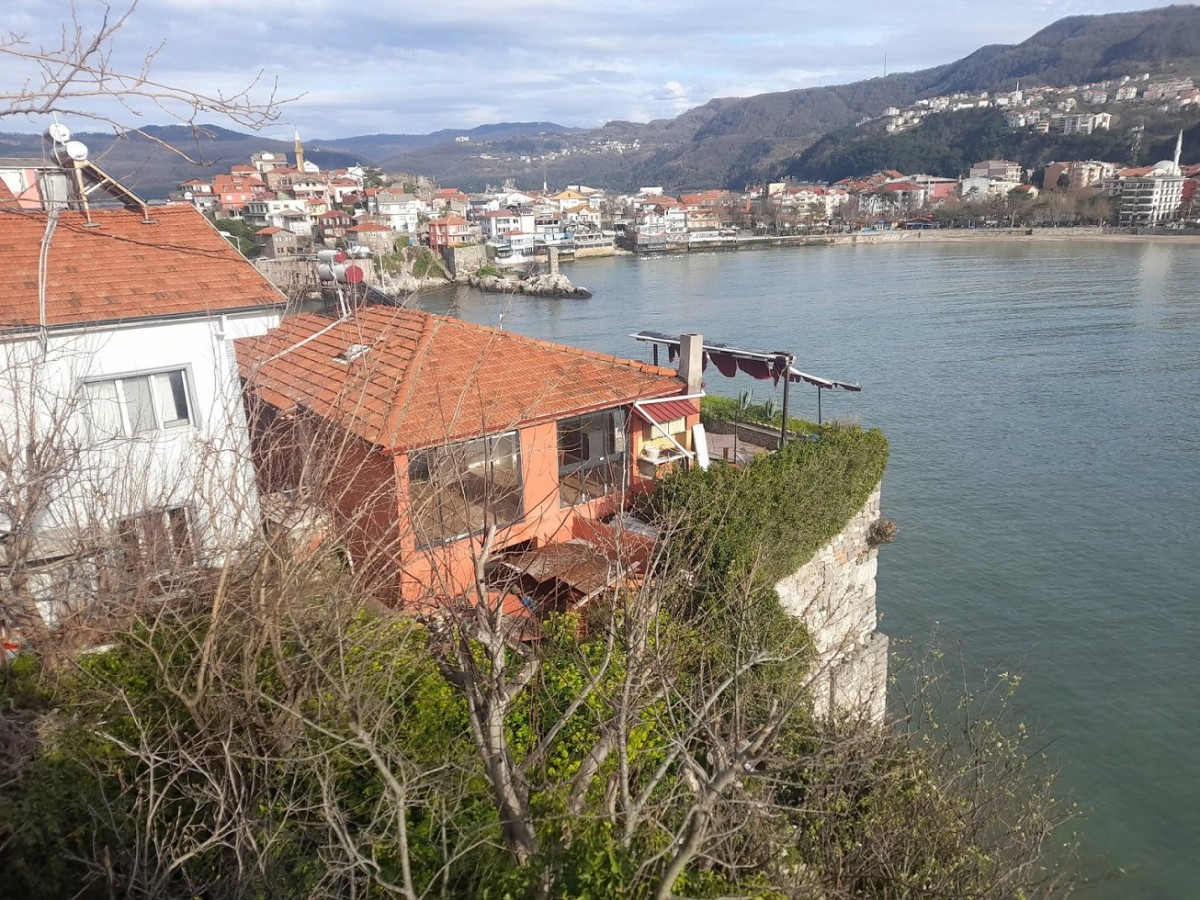 Amasra’da Tartışmalı Yapıya 10 Günlük Süre