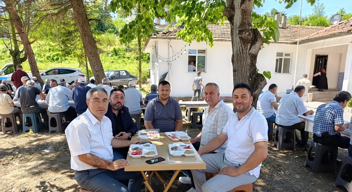 CHP Heyeti Aşure Programlarında