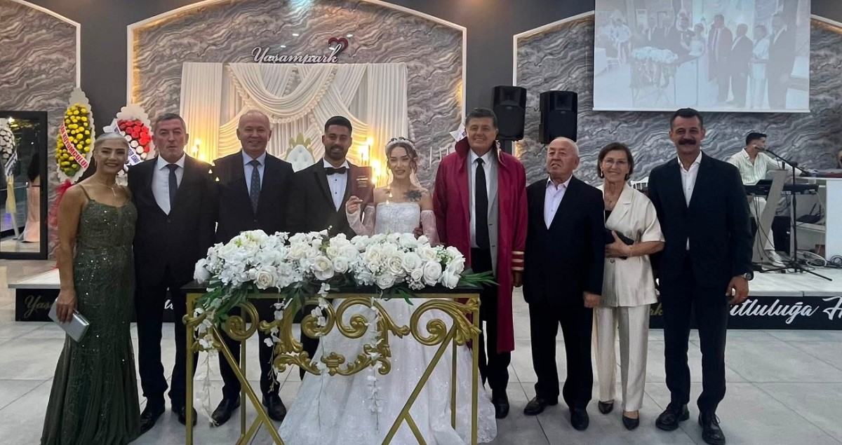 Oğuzhan Hamdi ile Ebru Beyza Dünya Evine Girdi