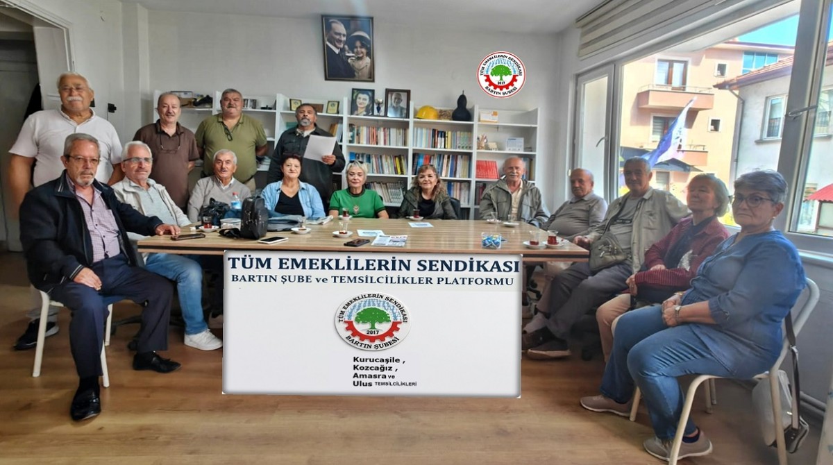  Emeklilerden Seyyanen Zam Çağrısı