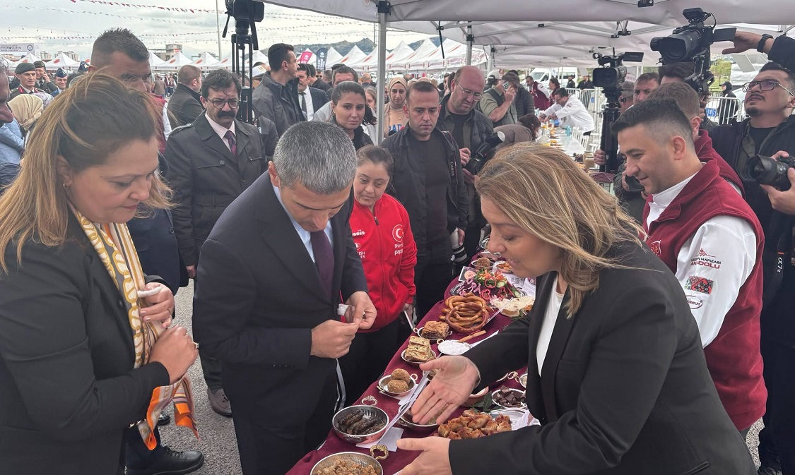 Bartın’ın Lezzetleri Guinness Rekorlu Sofrada!